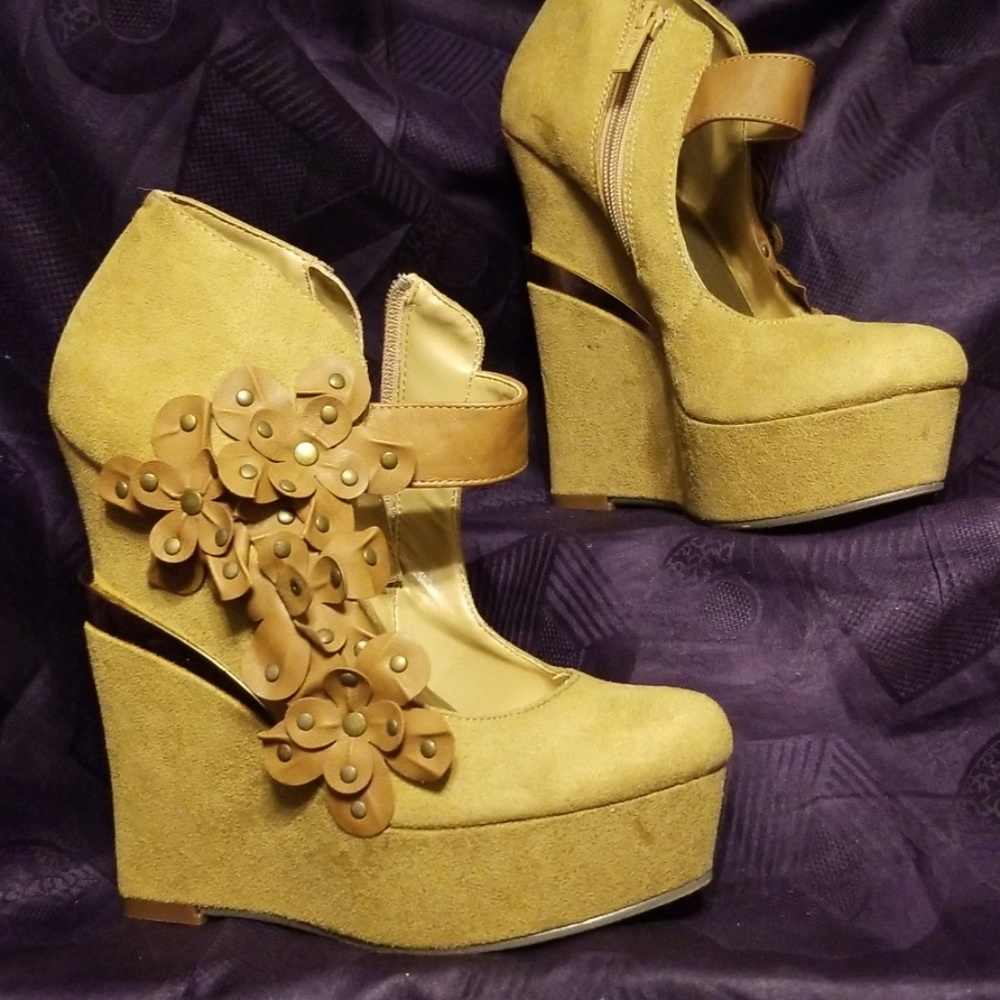 Shoes: Platform